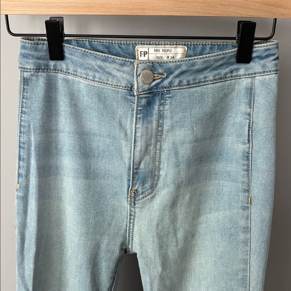 Free People Sky Blue Flare Jeans size 24 - Picture 3 of 7